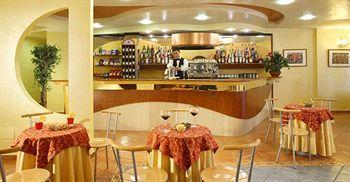 Hotel Sport Village & Castel Di Sangro